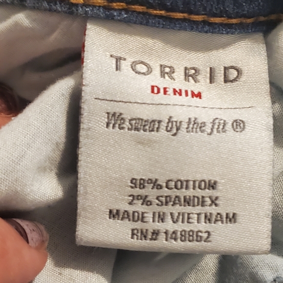 Torrid (We swear by the fit) Jeans Size 22T (Tall) - Picture 5 of 10